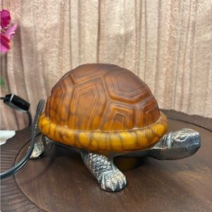 amber glass turtle accent lamp